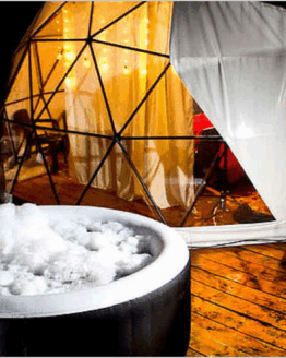 Noche de Glamping para 2 + Desayuno + Media Botella de Vino + Jacuzzi con Opción a Cena en Guayabal de Siquima